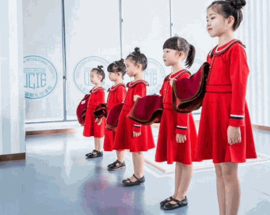 顿斯坦少儿口才培训